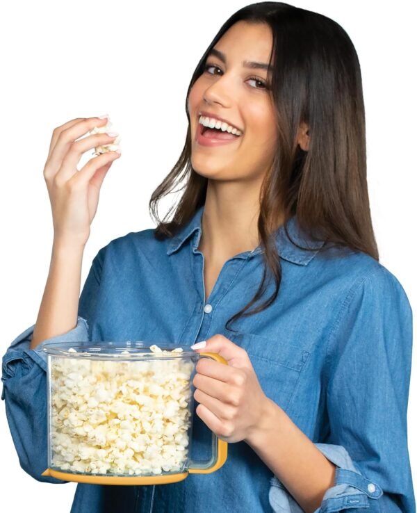 81UioQRAmPL._AC_SL1500_ Review of Presto Showtime Gourmet Popcorn Popper 05206 Compact Design and Nonstick Features